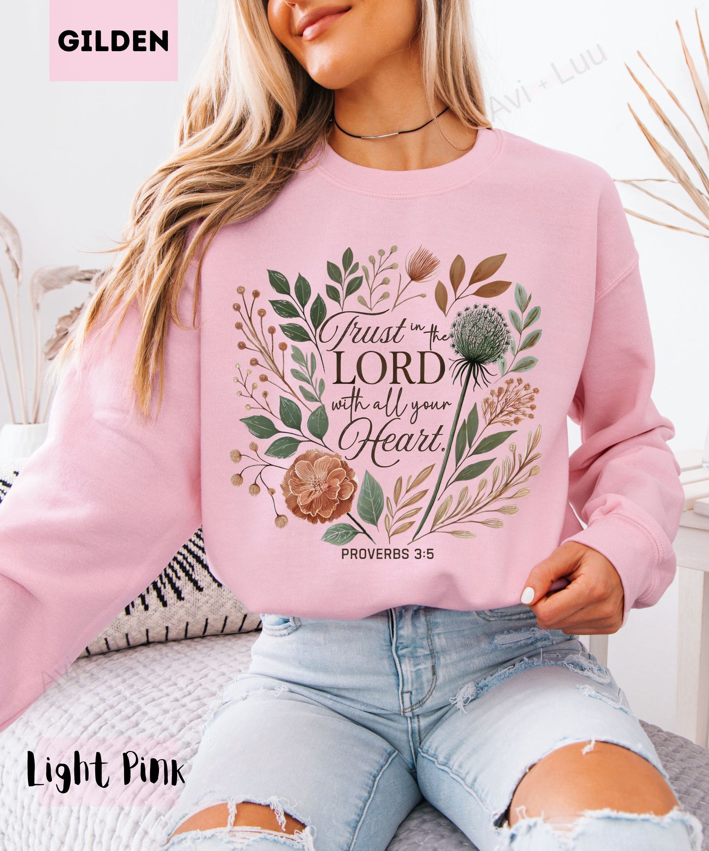 Trust In The Lord | Gilden Unisex Sweatshirt