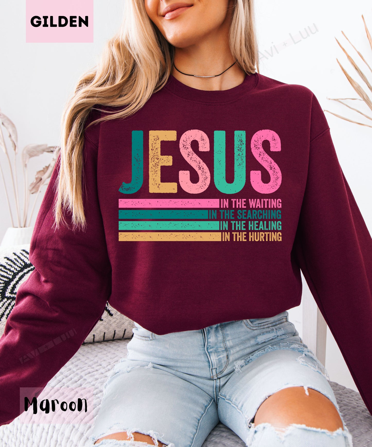 Jesus Colorful Lines | Gilden Unisex Sweatshirt