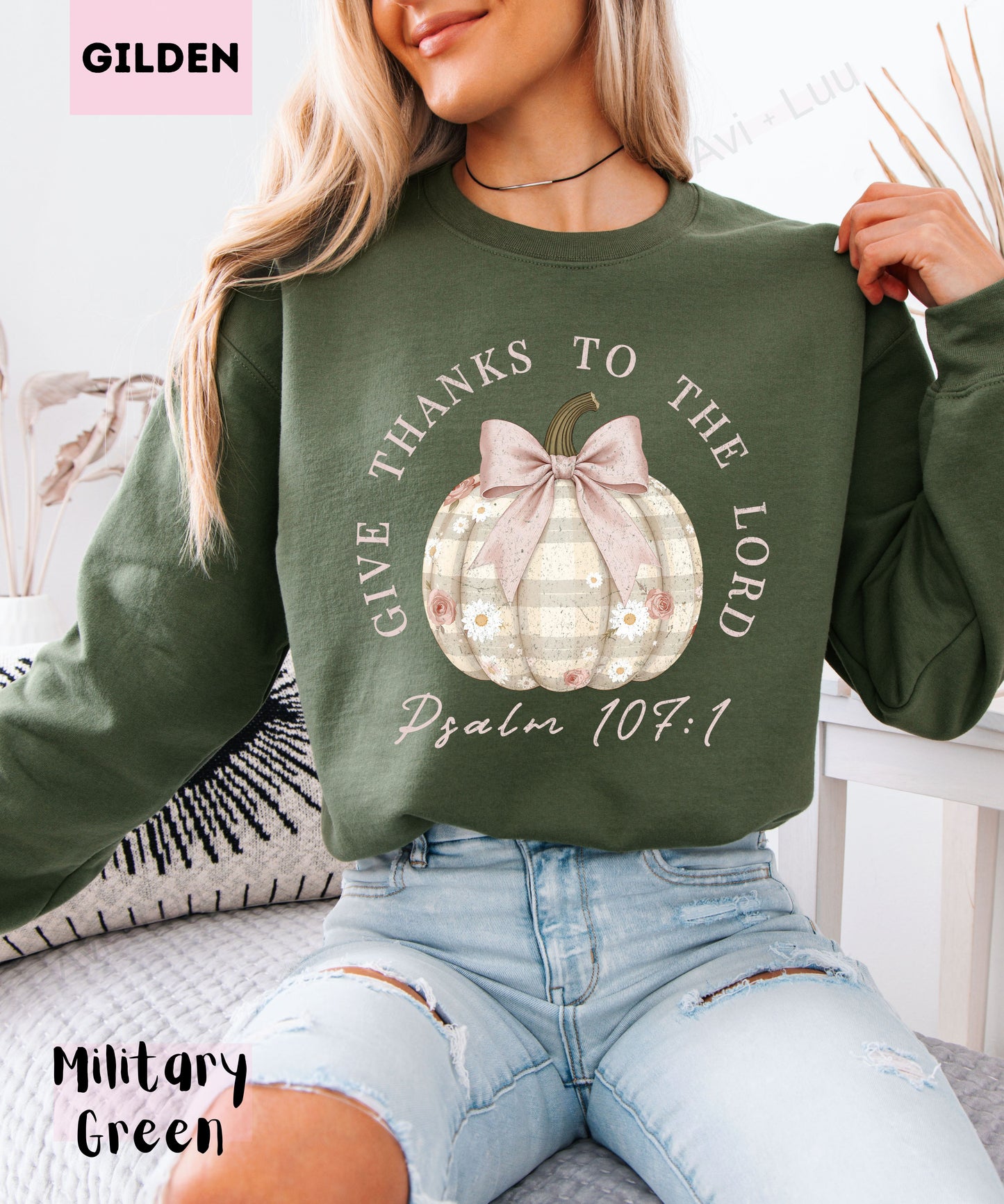Plaid Pumpkin | Gilden Unisex Sweatshirt