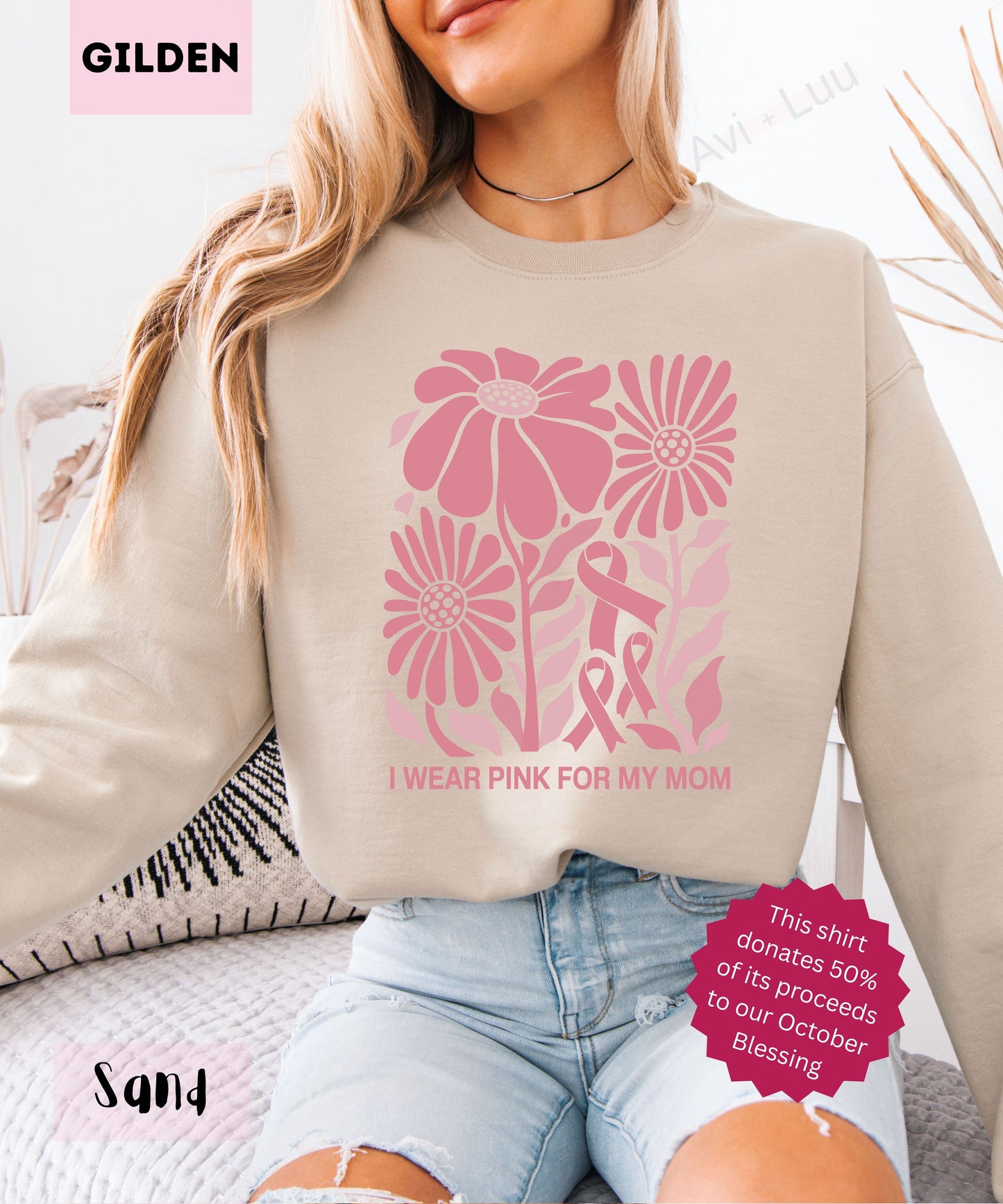 I Wear Pink For My Mom | Gilden Unisex Sweatshirt