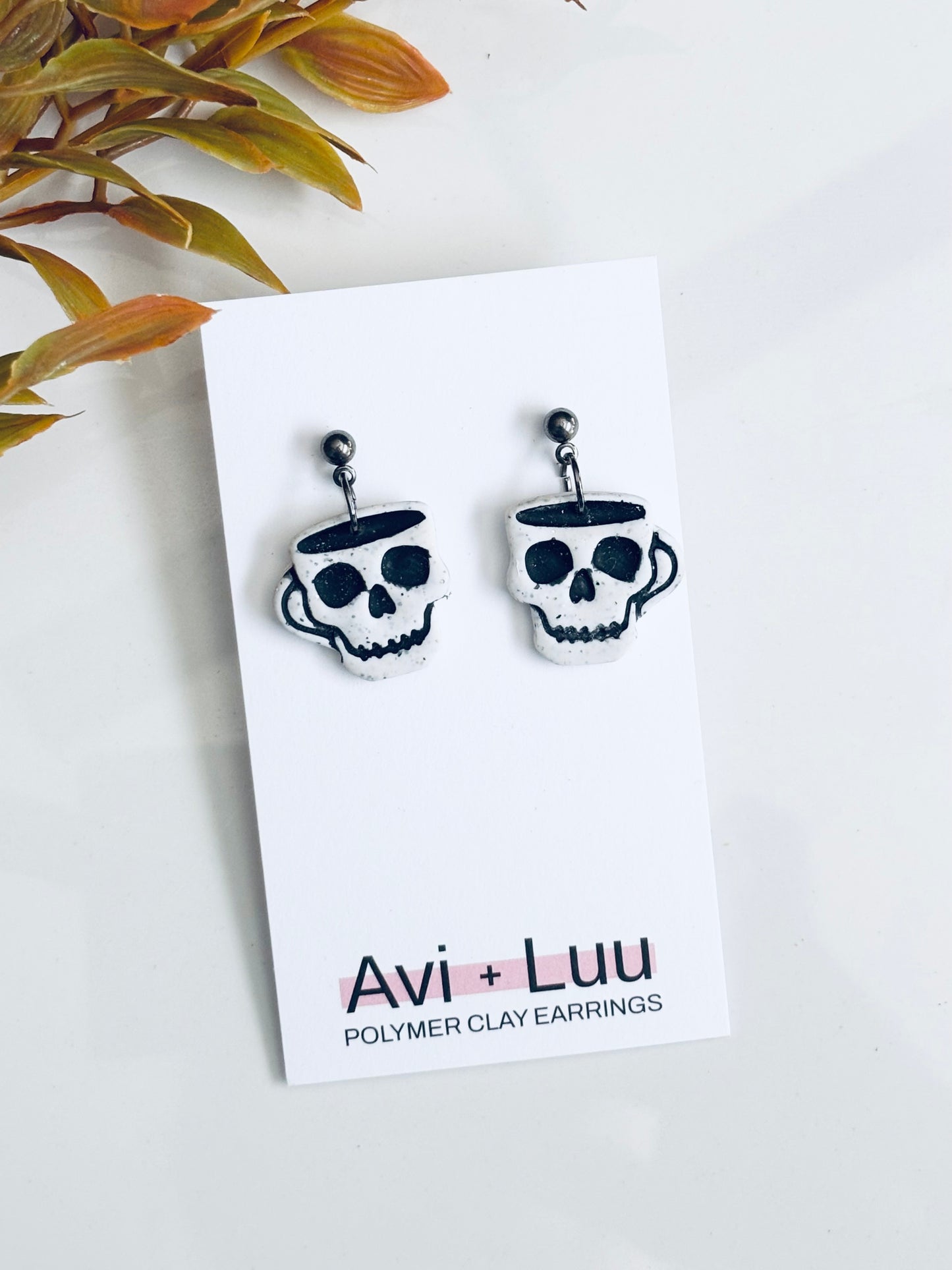 Skull Mug Dangle