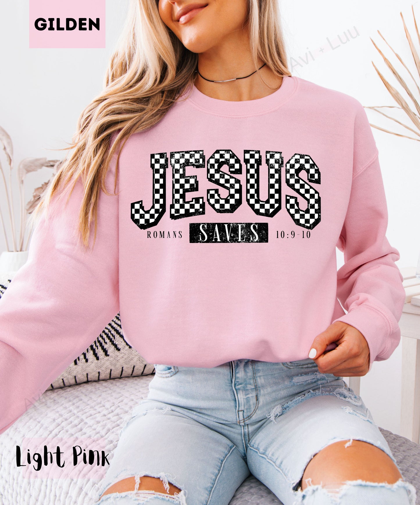 Checkered Jesus | Gilden Unisex Sweatshirt