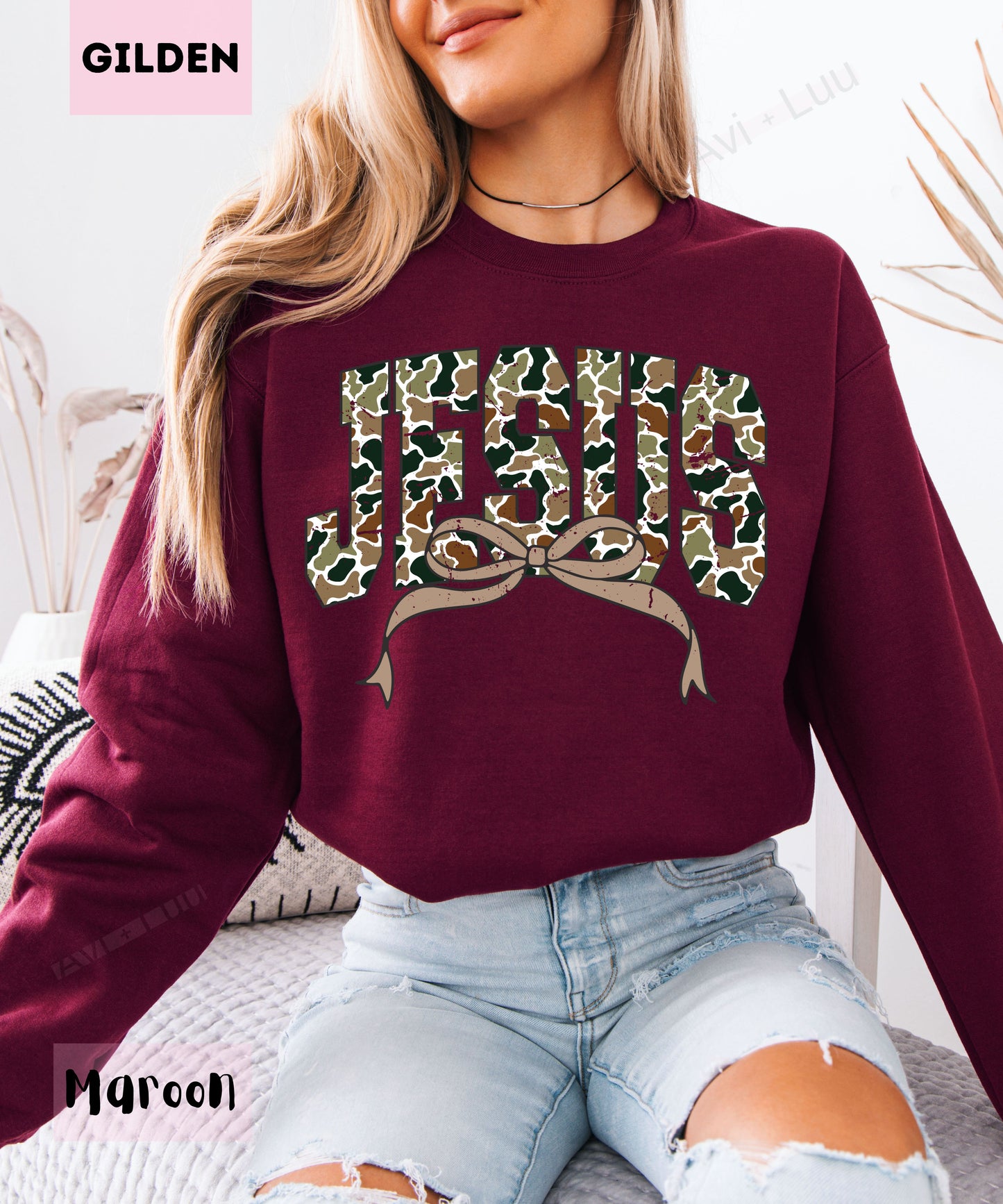 Camo Jesus | Gilden Unisex Sweatshirt