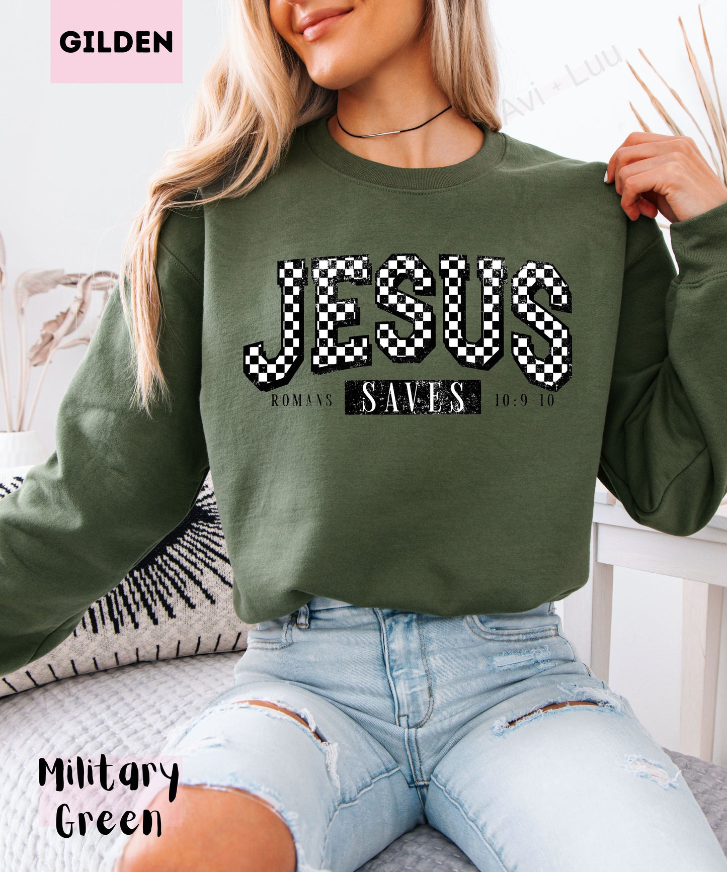 Checkered Jesus | Gilden Unisex Sweatshirt