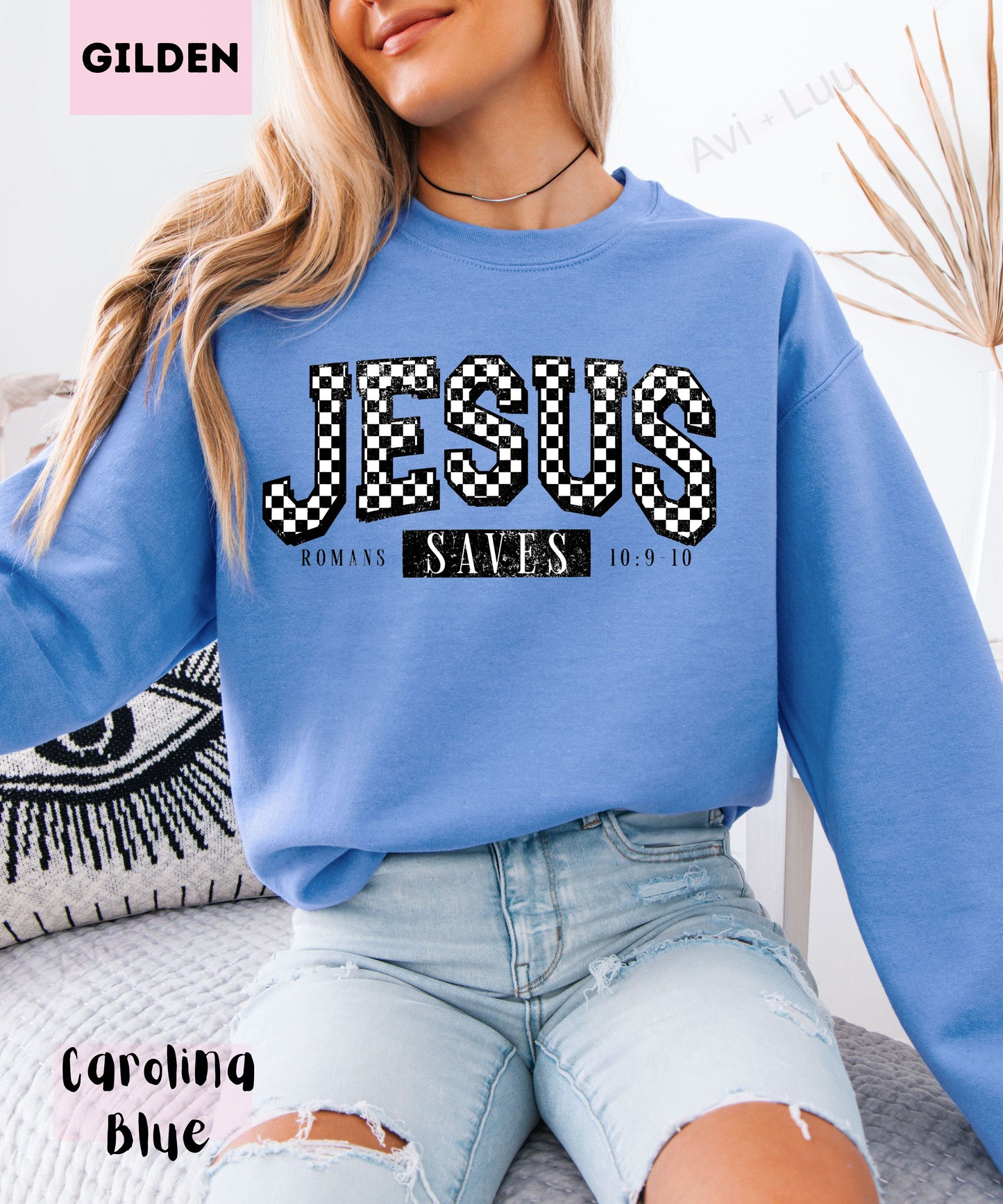 Checkered Jesus | Gilden Unisex Sweatshirt