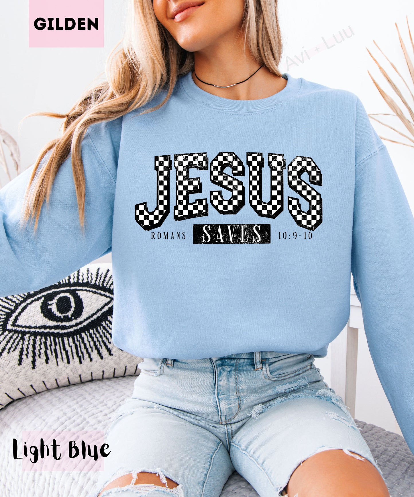 Checkered Jesus | Gilden Unisex Sweatshirt